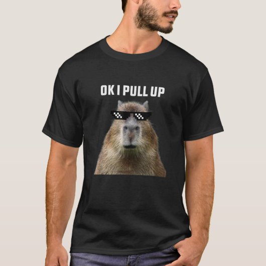 OkキャピバラTシャツを引き上げる Tシャツ (正面)