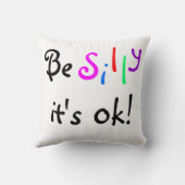 OK間抜け – アメリカのMoJo枕 クッション (裏面)