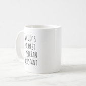 Okayest医師アシスタントおもしろいPA コーヒーマグカップ (正面左)