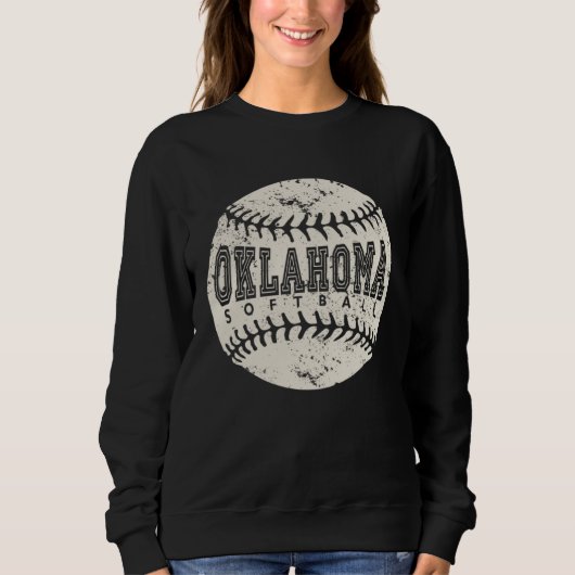 Oklahoma Softball Ball スウェットシャツ (正面)