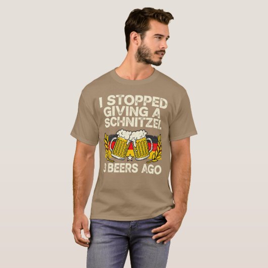 Oktoberfest Stopped Giving Schnitzel Bavaria Beer  Tシャツ (正面フル)