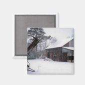 Old Barn in the Snow Rural Winter Photo マグネット (正面/裏面)