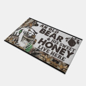 Old Bear Door Mat, Grumpy Bear Door Mat, Cabin ドアマット (アングル)