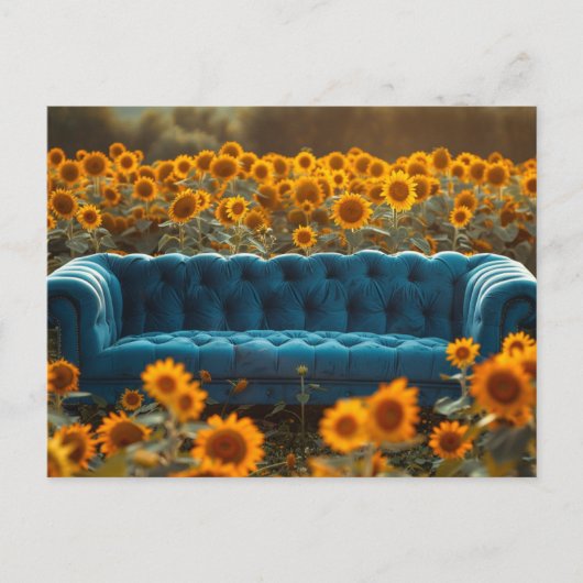 Old Blue Couch in Sunflowers ポストカード (正面)