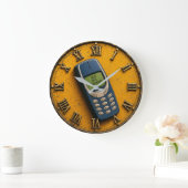 Old But Legendary Retro Brick Phone ラージ壁時計 (ホーム)