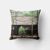 Old Cades Cove Barn クッション (裏面)