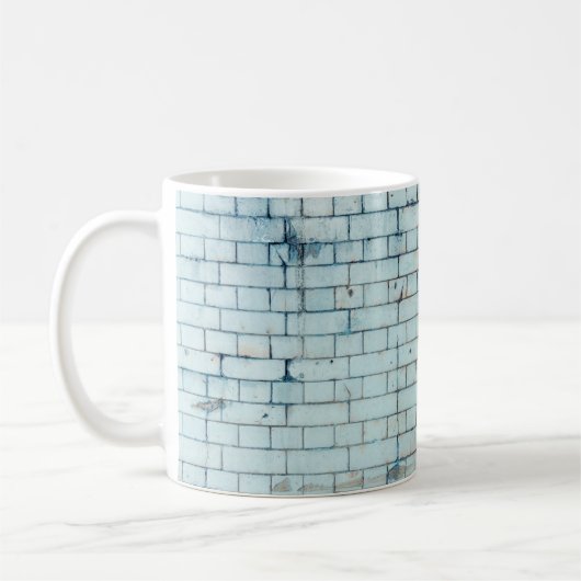 Old dirty white brick wall backgroundabstract, age コーヒーマグカップ (左)