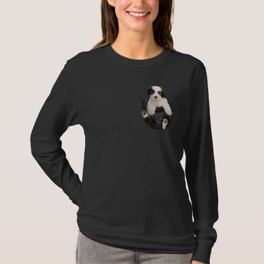 Old English Sheepdog In Your Pocket Dogs Tee Tシャツ (正面)