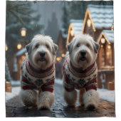 Old English Sheepdogs Christmas Snow Holiday シャワーカーテン (正面)