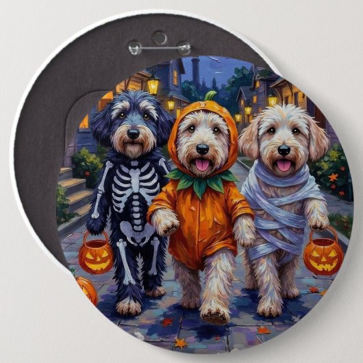 Old English Sheepdogs Trick-or-Treating Halloween  缶バッジ (正面&裏面)
