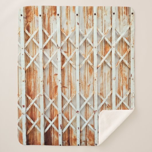 Old iron door panels are rusted. abstract,antique, シェルパブランケット (正面)