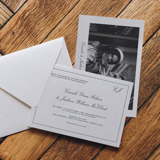 Old Money Black and White Wedding  招待状