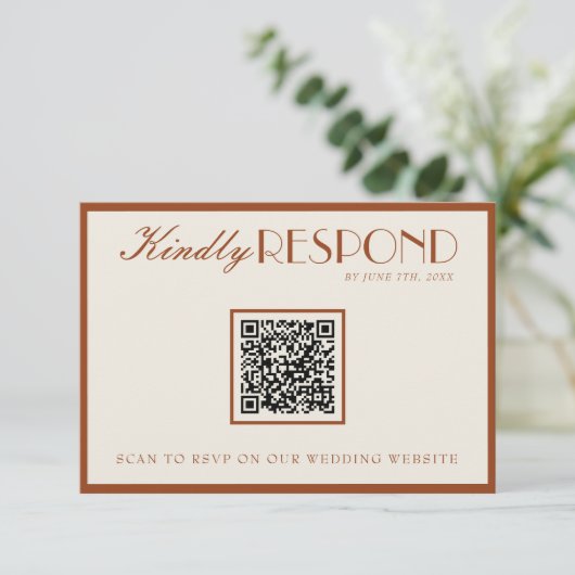 Old Money Burnt Orange QR Fancy Code Wedding 出欠カード (スタンド正面)