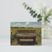 Old Piano in Sunflowers ポストカード (スタンド正面)
