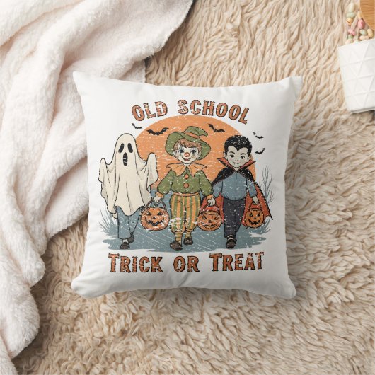 Old School Trick or Treat Retro Halloween クッション (ブランケット)