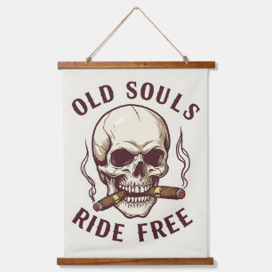 "Old Souls Ride Free" ヴィンテージ スカル シガー 壁アート 吊り下げ型タペストリー