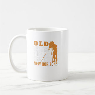 Old Surveyors Never Die Tripod Grandpa Land Survey コーヒーマグカップ