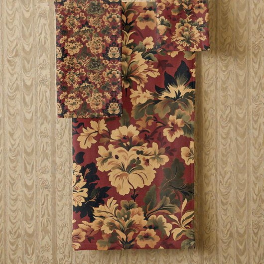 Old Victorian Deep Red Gold and Green Pattern バスタオルセット