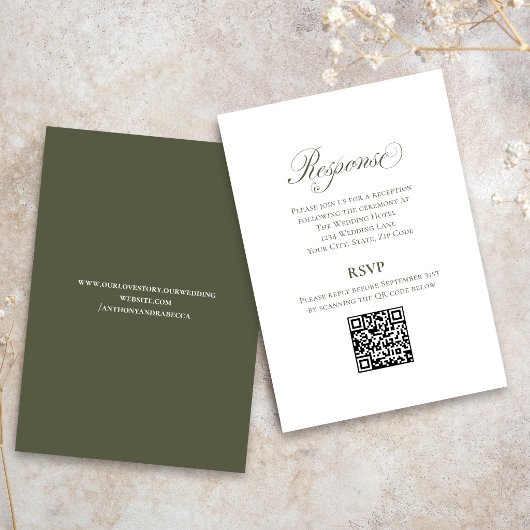 Olive Green Script Wedding RSVP QR Code Card エンクロージャーカード