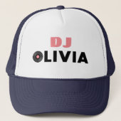 Olivia DJ Trucker Hat キャップ (正面)