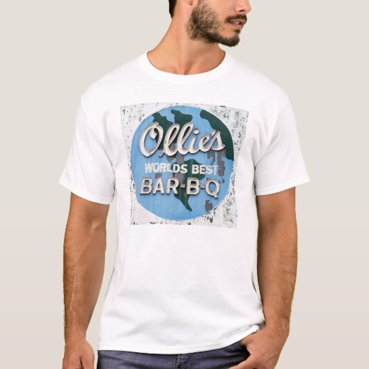 OllieのバーB Q (服装) Tシャツ (正面)