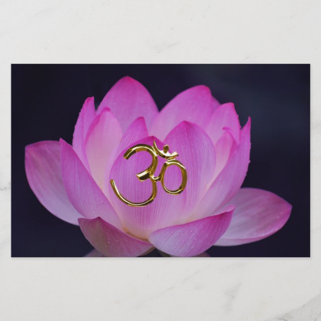 OMと蓮の花 (正面)