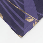 Omの記号の紫色の金はすの花 フリースブランケット (角)