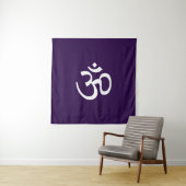OmオウムアウトラインIcon Hinduism Symbol violet purple タペストリー (インサイチュ)