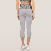 Omシンボルの名前ハイウェイストカプリレギンス カプリレギンス (裏面)