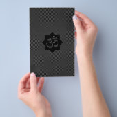 OMシンボルロータスピリチュアリティヨガinカーボンファイバー チラシ (ハンドル)