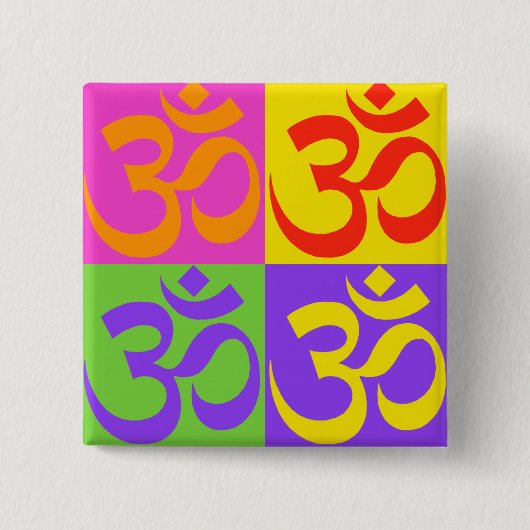 Om 缶バッジ (正面)