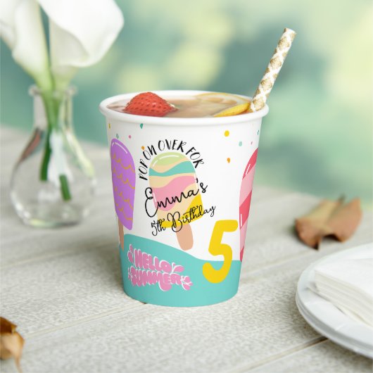 On ポップ・アートの Over Birthday Party紙カップ 紙コップ (インサイチュ)