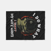 (on Back) I Do What My Wife's Want Funny Skull Mil フリースブランケット (正面(横))