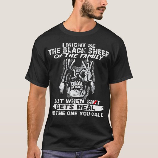 (On Back) Skull I Might Be The Black Sheep Of The  Tシャツ (正面)