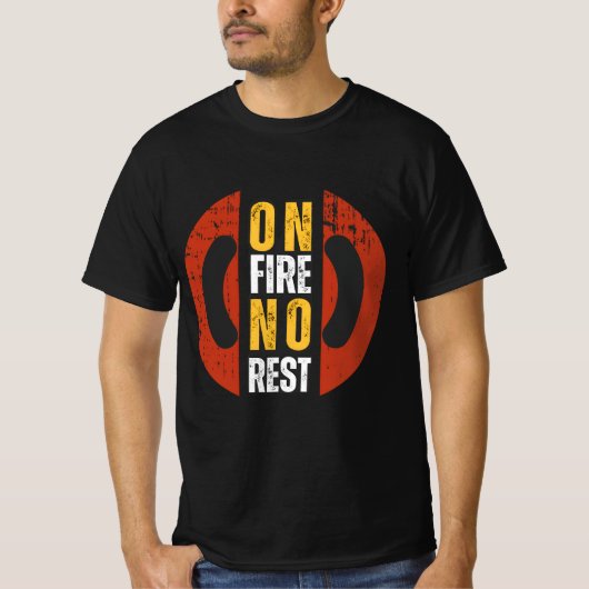 On Fire No Rest やる気を起こさせる Gym Tシャツ | フィットネス (正面)