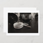 On London Time by J. H. Thornton: ApproachableWolf ポストカード (正面/裏面)