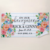 On Our Honeymoon -フローラパーソナライズされたハネムーン ビーチタオル (正面)