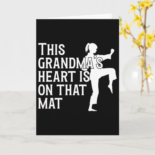 On That Mat Karate Grandma Proud Karate Grandmothe カード (黄色い花)