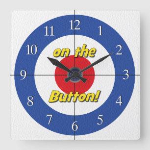 "On the Button"カーラーの時計 – (青) スクエア壁時計