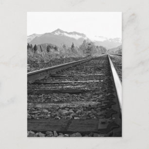 On Track – 黒と白のトレイントラックの写真 ポストカード