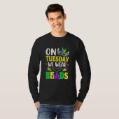 On Tuesday We Wear Beads Mardy Gras Celebrations p Tシャツ (正面フル)