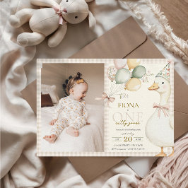 One 間抜け Goose Gingham Neutral 1st Birthday Photo 招待状