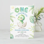 One A-Saurusかわいい恐竜の最初の誕生日招待状 招待状 (スタンド正面)