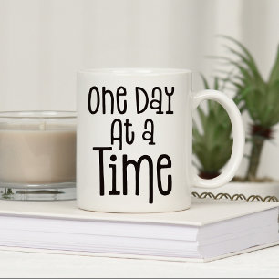 One Day At A Timeブラックタイポグラフィ引用文名 コーヒーマグカップ