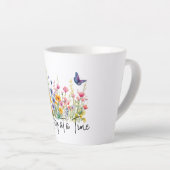 One Day at a Time Inspirational Quote Wildflowers カフェラテマグ (右アングル)