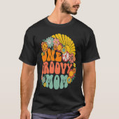 One Groovy Mom Retro 70s Hippie Boho Wavy Mama Mot Tシャツ (正面)