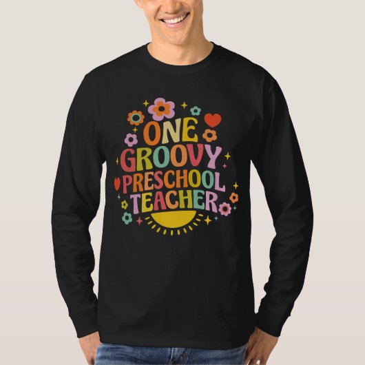 One groovy preschool teacher tシャツ (正面)