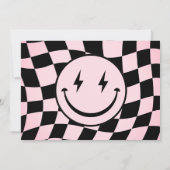 One Happy Babe Groovy Pinkチェックフォト誕生日 招待状 (裏面)