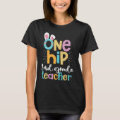 One Hip 2nd Grade Teacher Cute Happy Easter Bunny  Tシャツ (正面)