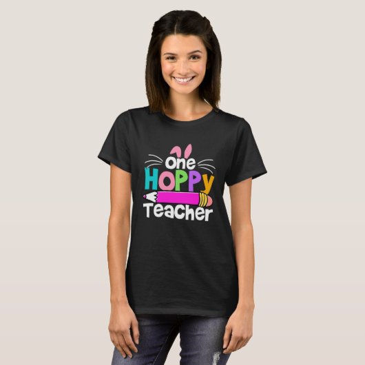 One Hoppy Teacher Groovy Retro Teacher Easter Day  Tシャツ (正面フル)